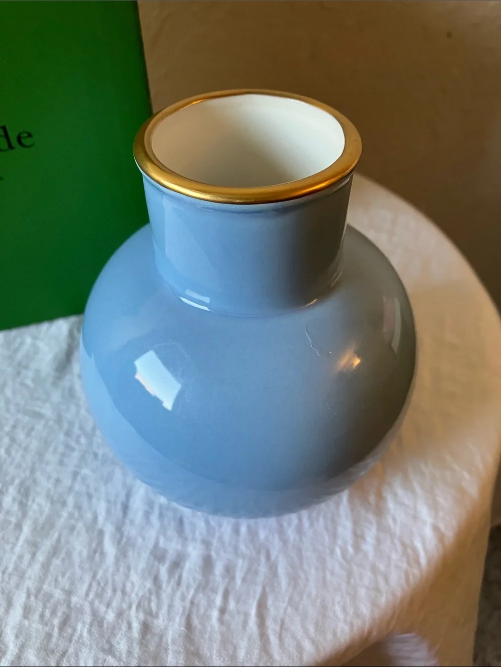 kate spade: “Make it Pop” Powder Blue Ceramic Bud Vase- Gold Rim- IOB